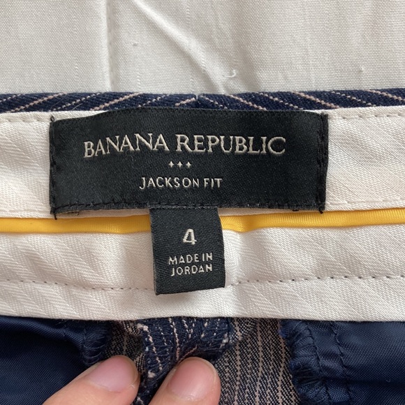 Womens barely used Pinstripe banana republic jackson fit 4 pants - Picture 6 of 10
